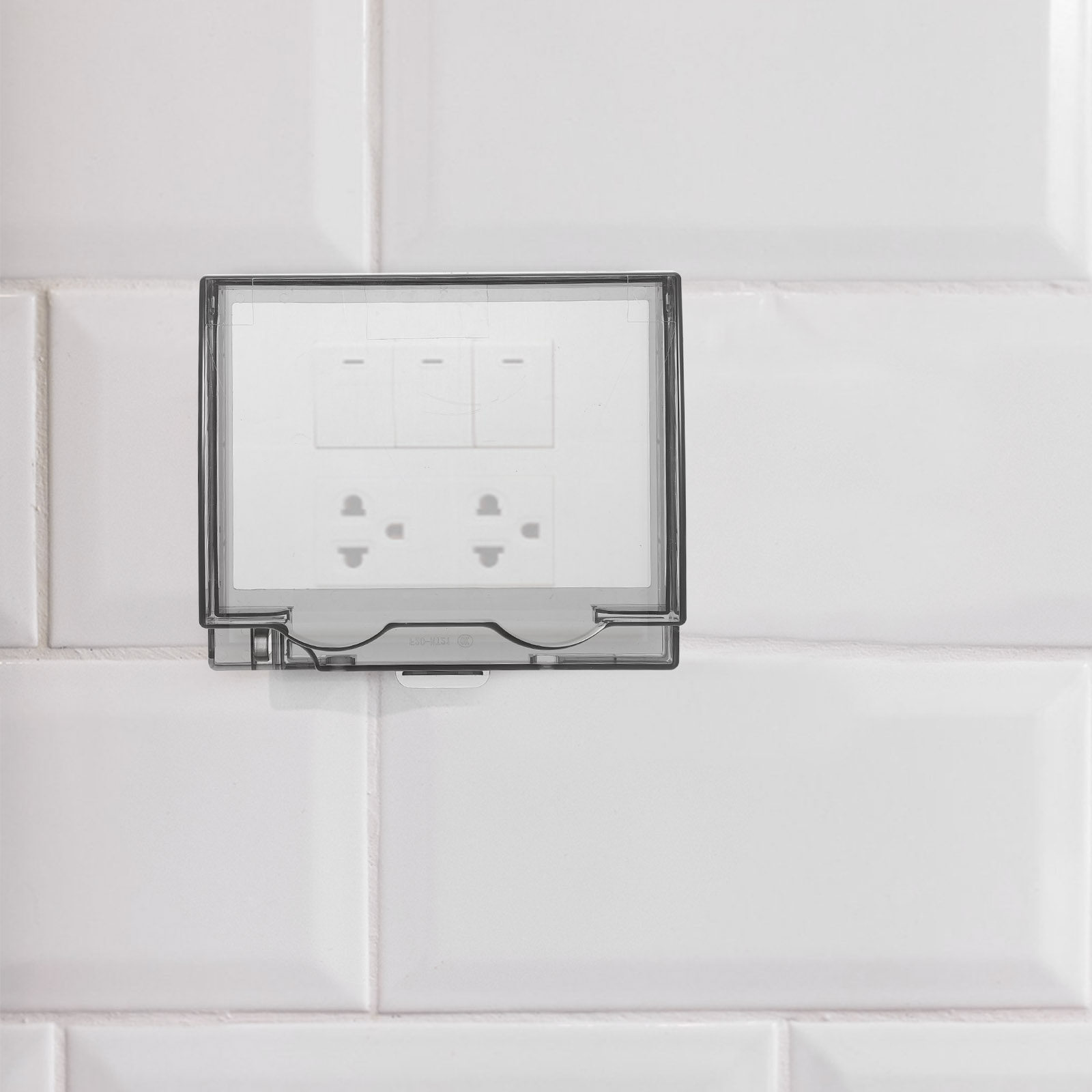 Outdoor Power Socket With Lock - Capa Protetora Adesiva Impermeável Tipo 86